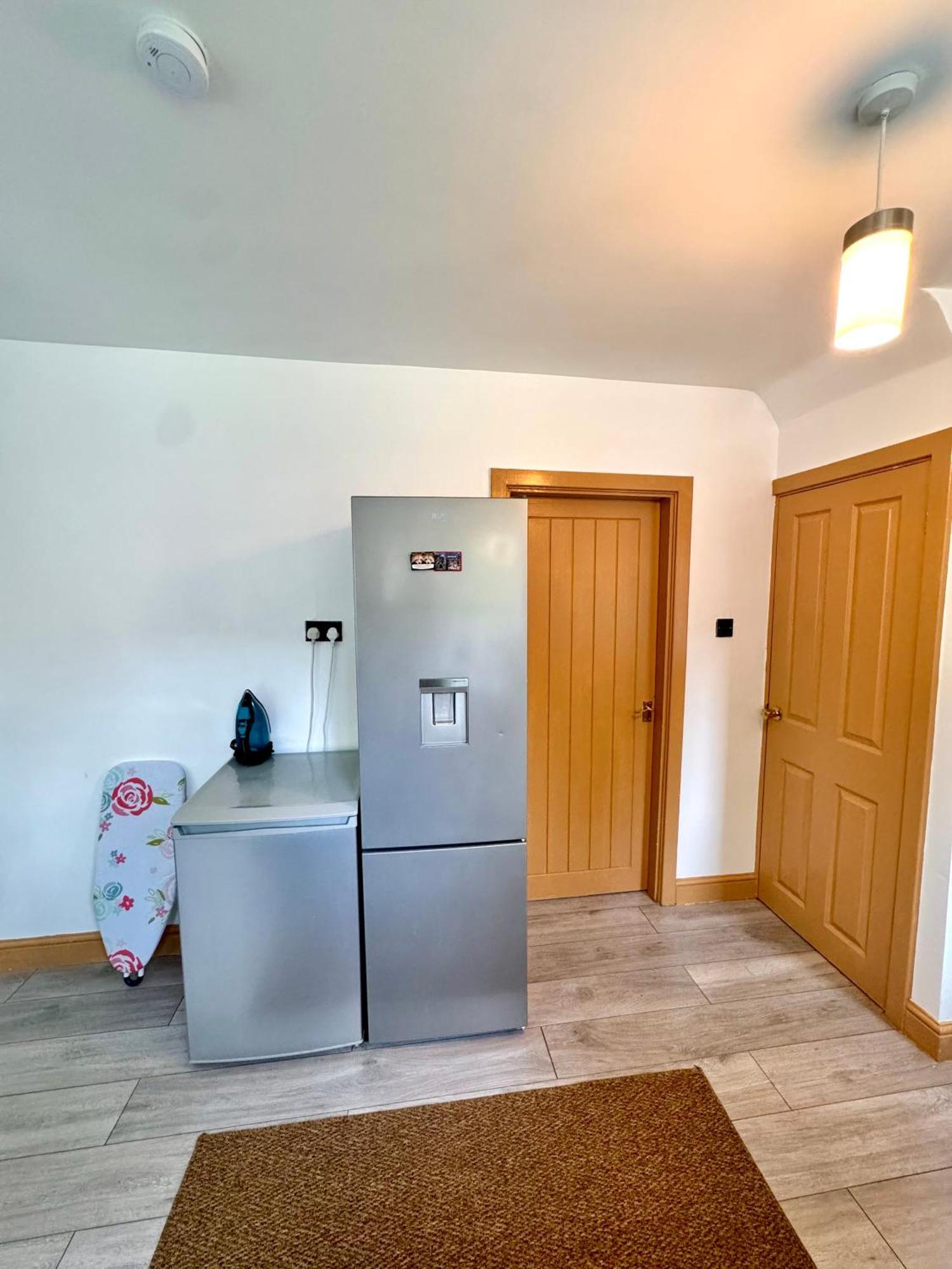 Contractor Haven- 3Bdr Crew House, Free Parking, Fast Wifi & Private Garden Apartment Nottingham Ngoại thất bức ảnh